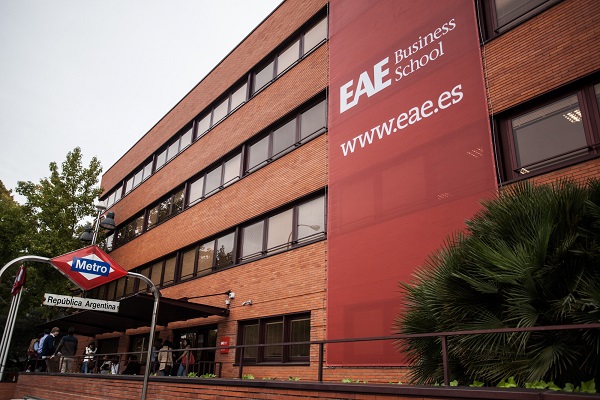 Đại học kinh doanh EAE